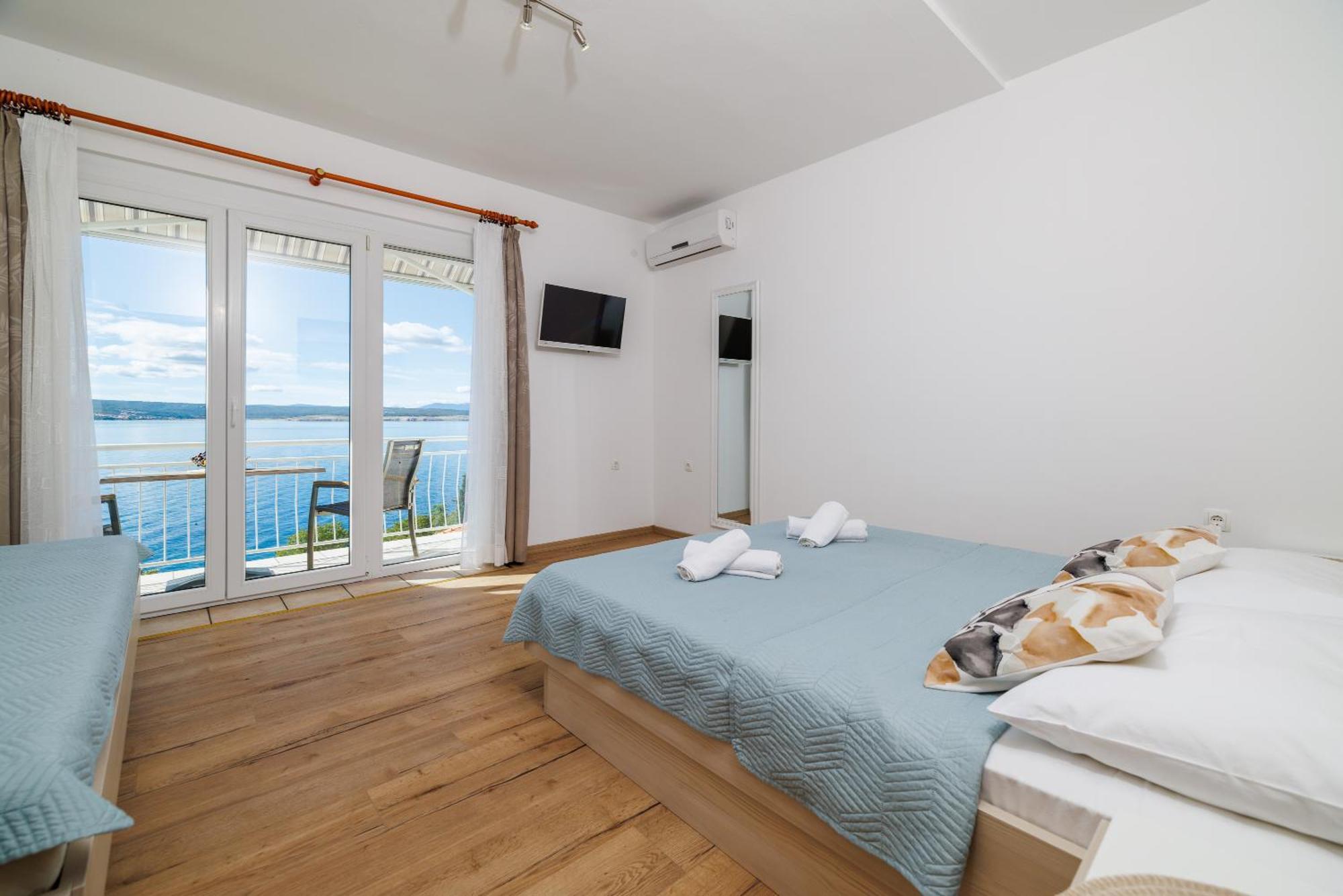 Apartments Maja Dramalj Bagian luar foto
