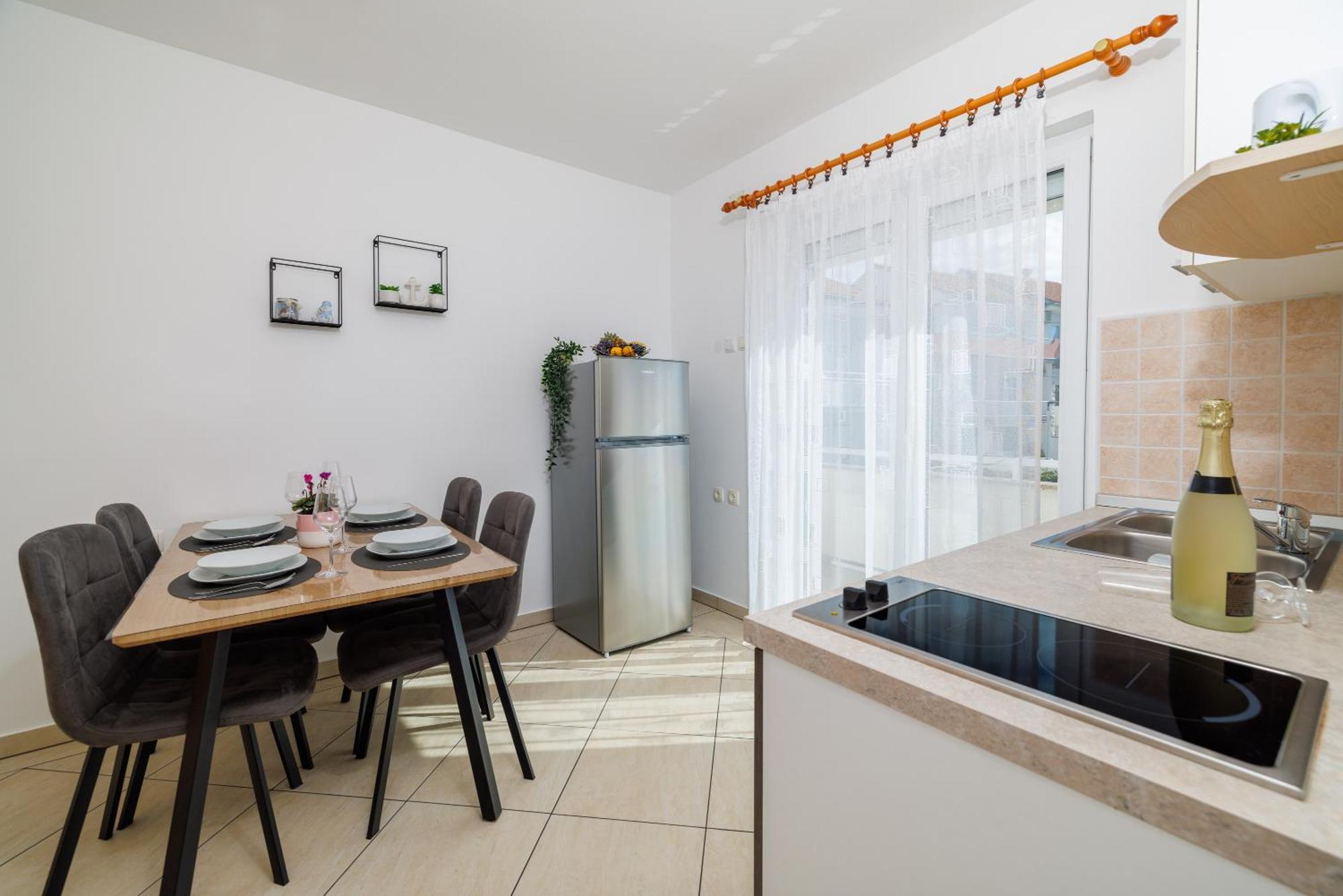 Apartments Maja Dramalj Bagian luar foto
