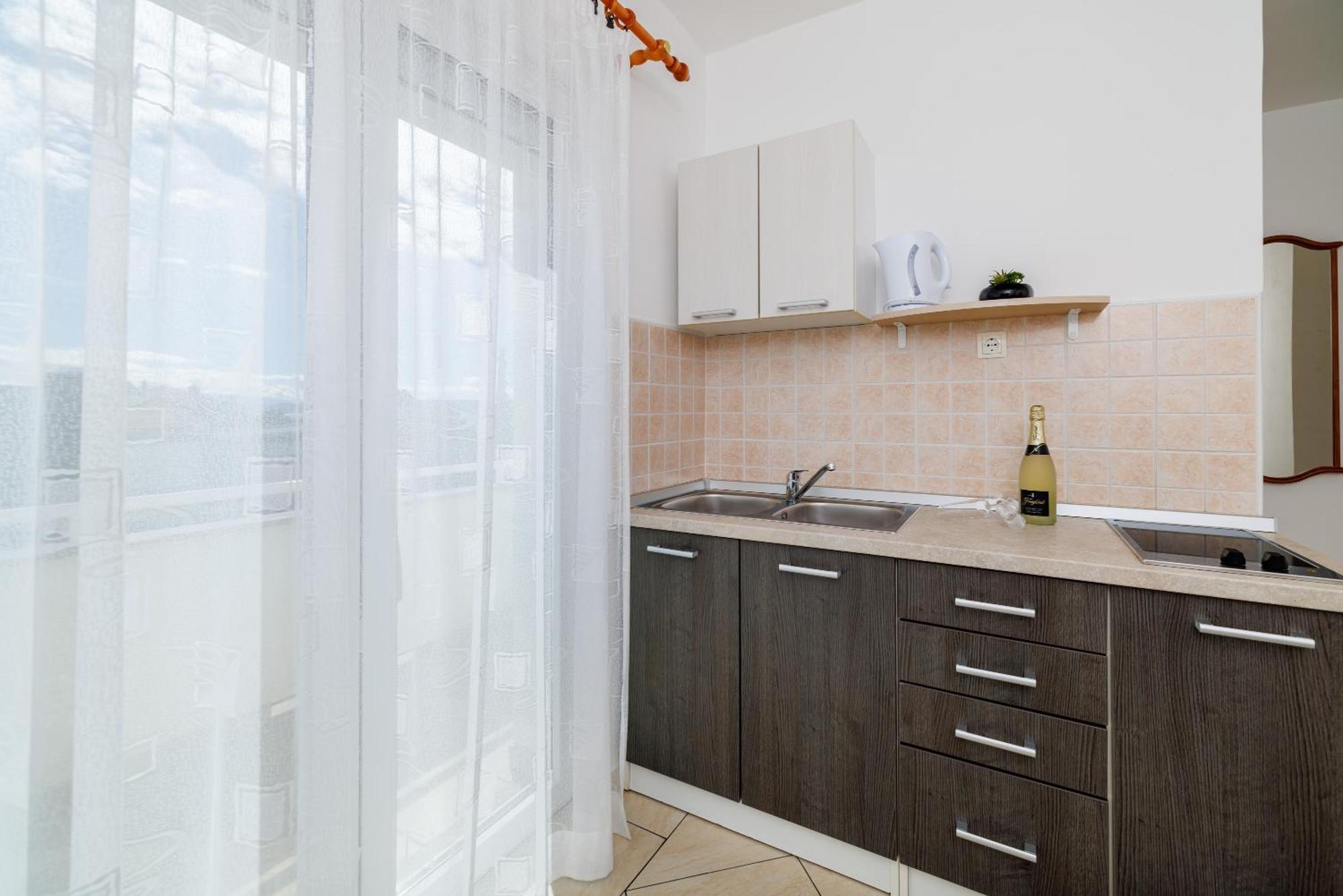 Apartments Maja Dramalj Bagian luar foto